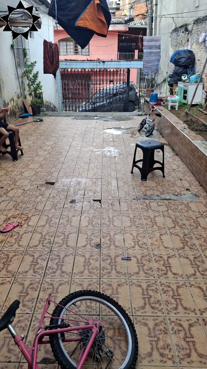 Casa, 2 quartos, 180 m² - Foto 1