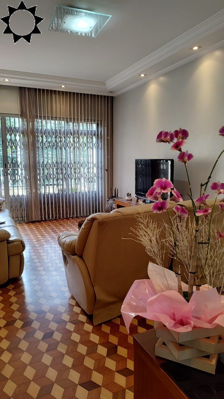 Casa, 3 quartos, 194 m² - Foto 1