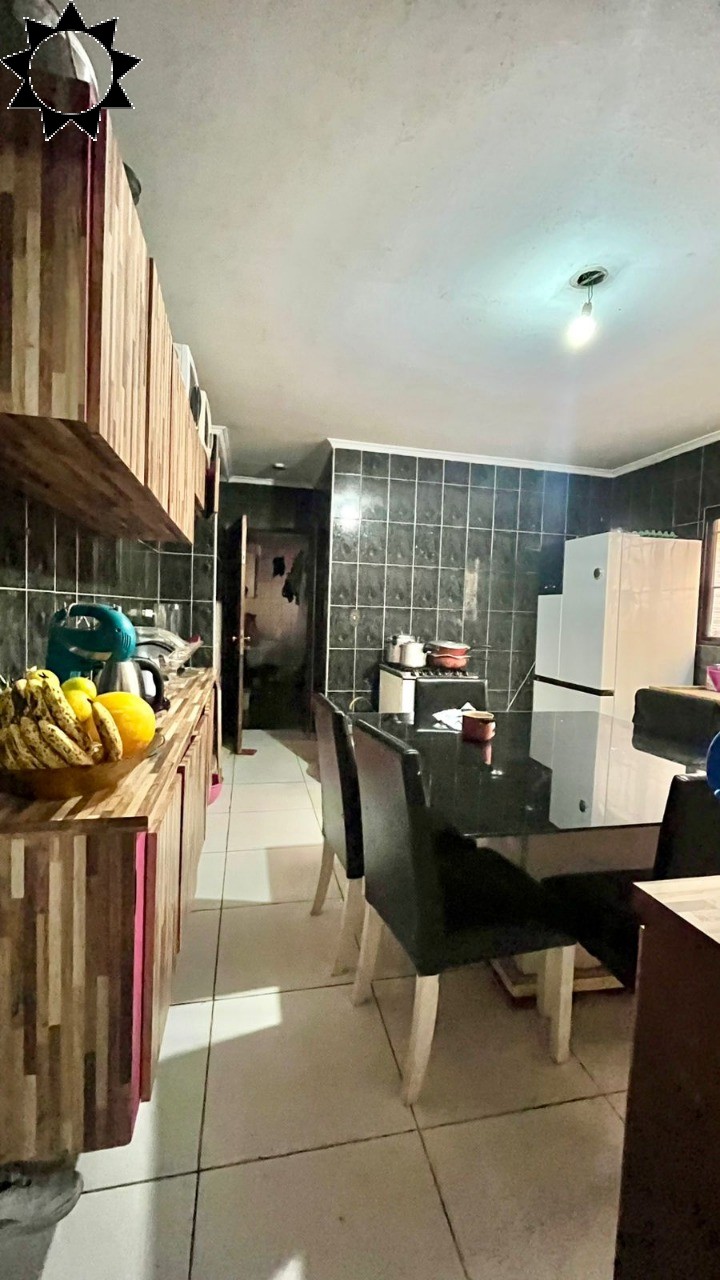 Casa, 4 quartos, 221 m² - Foto 9