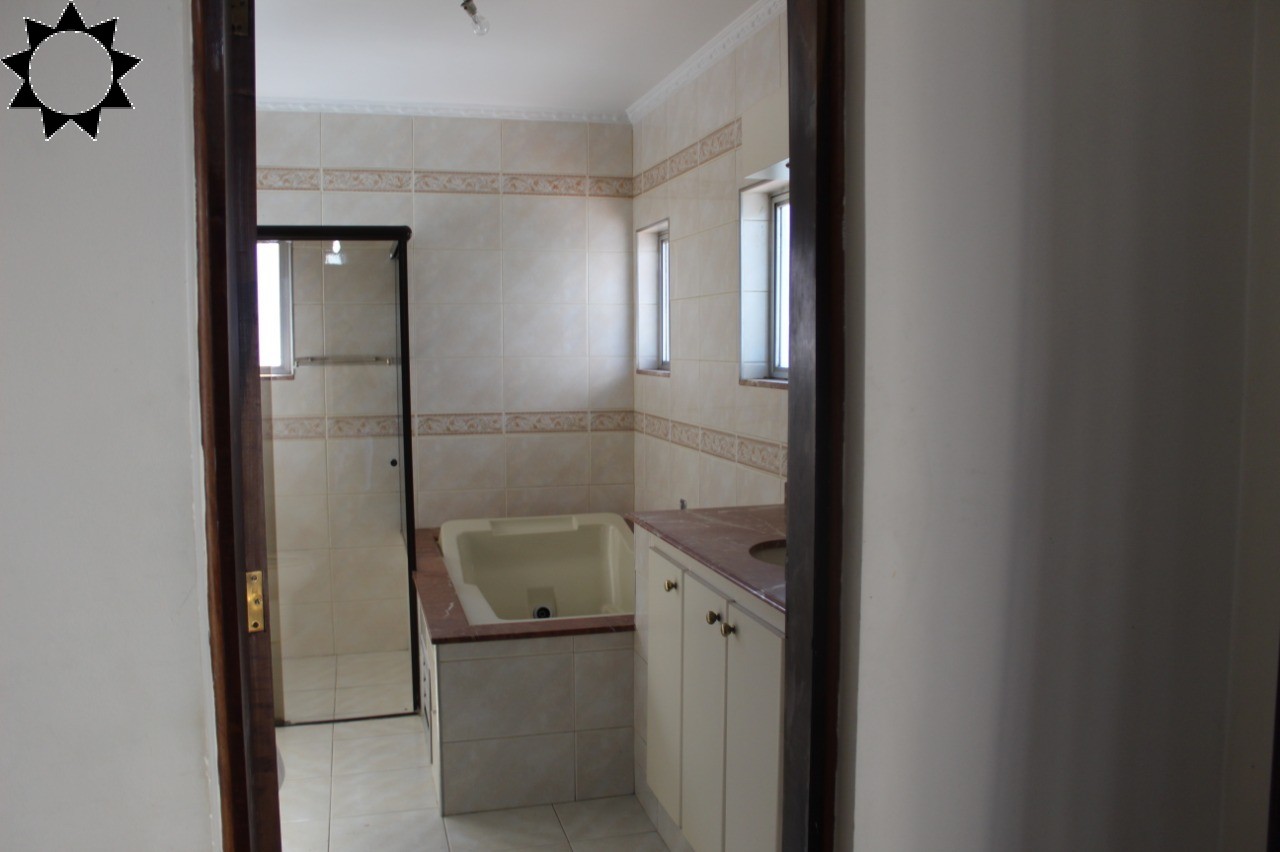 Casa, 4 quartos, 245 m² - Foto 18