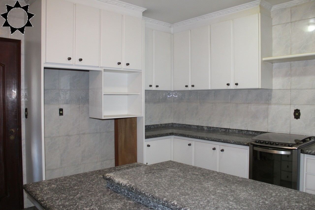 Casa, 4 quartos, 245 m² - Foto 4