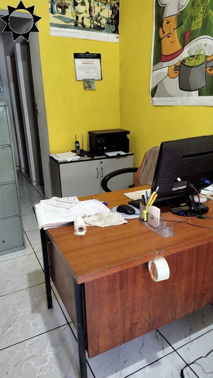 Casa, 4 quartos, 250 m² - Foto 15