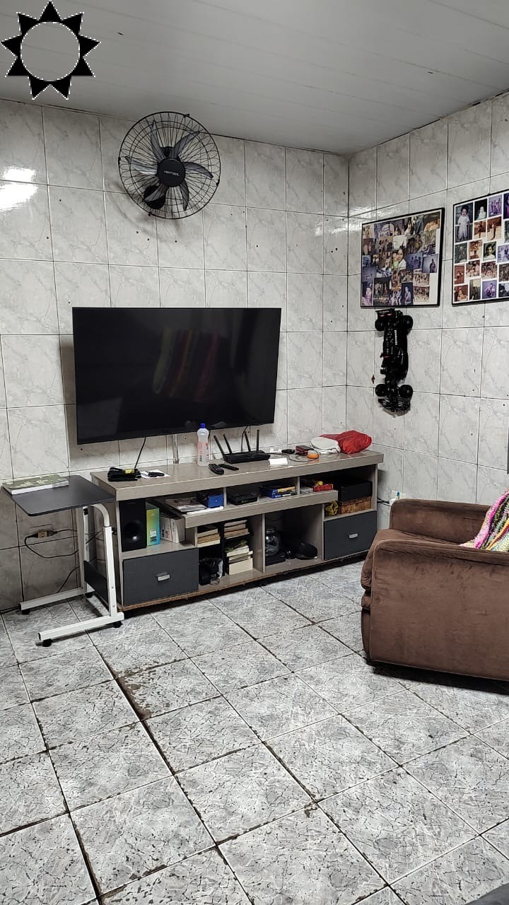 Casa, 5 quartos, 139 m² - Foto 2
