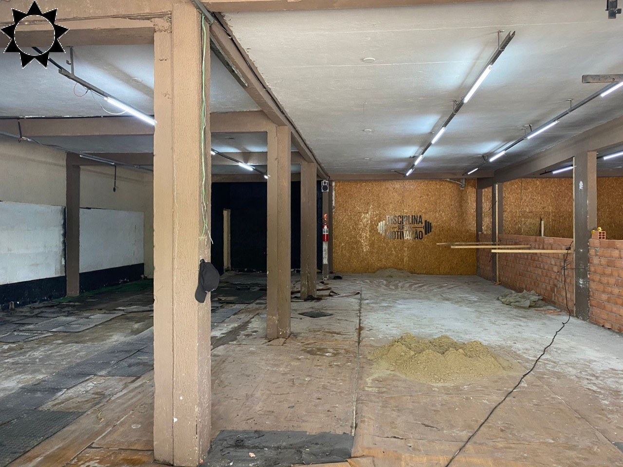 Prédio Inteiro, 80 m² - Foto 1