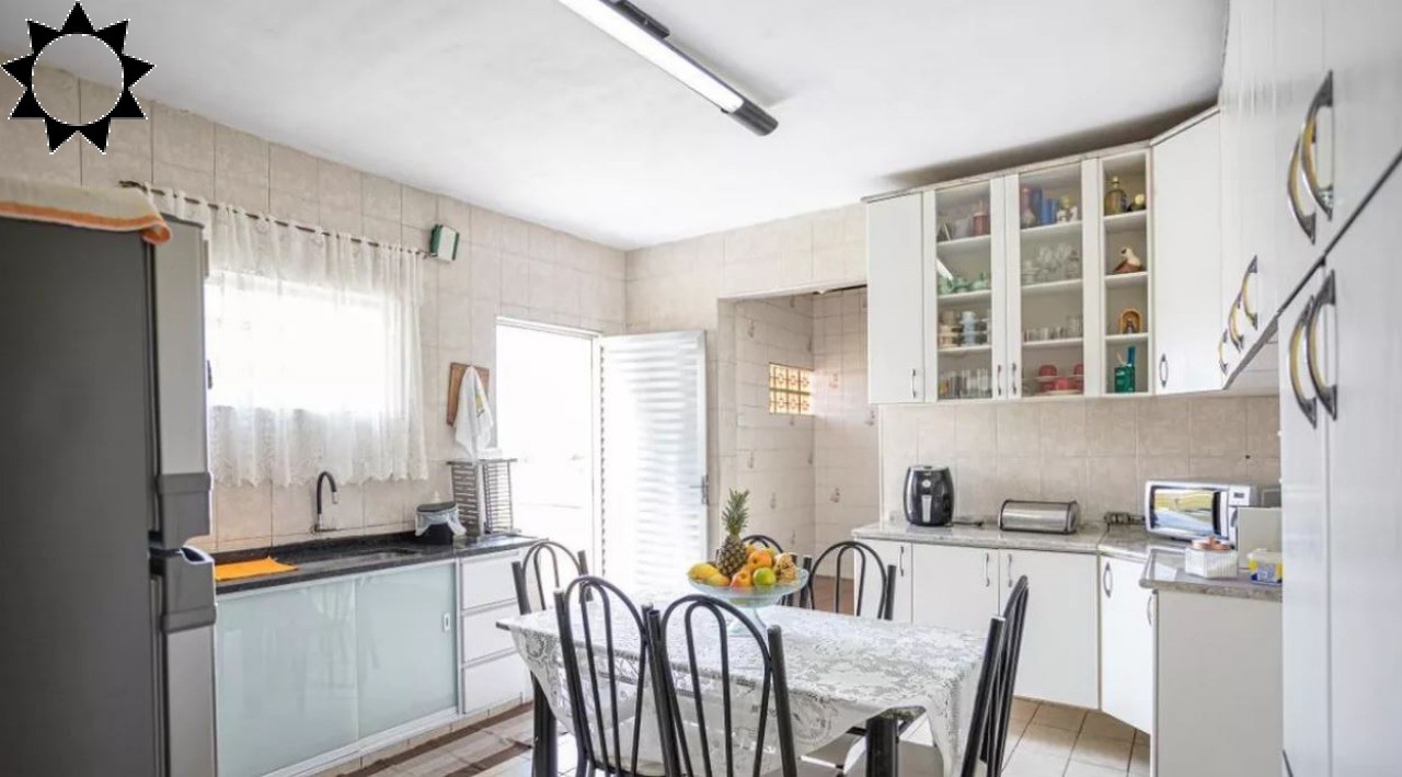 Casa, 4 quartos, 260 m² - Foto 5