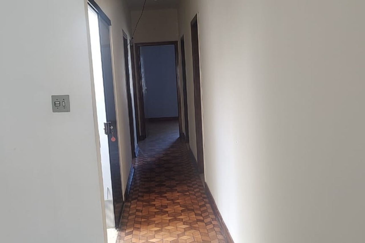 Casa, 4 quartos, 220 m² - Foto 4