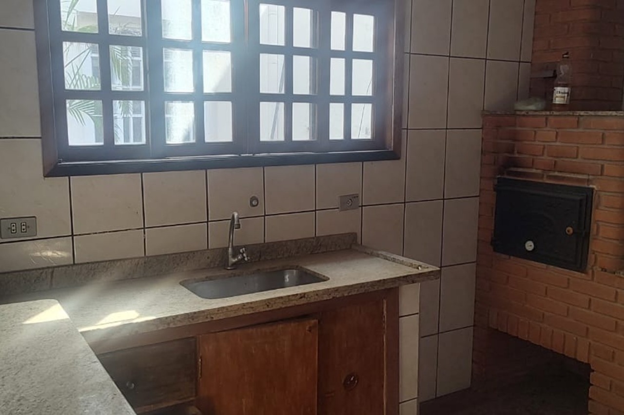 Casa, 4 quartos, 220 m² - Foto 31