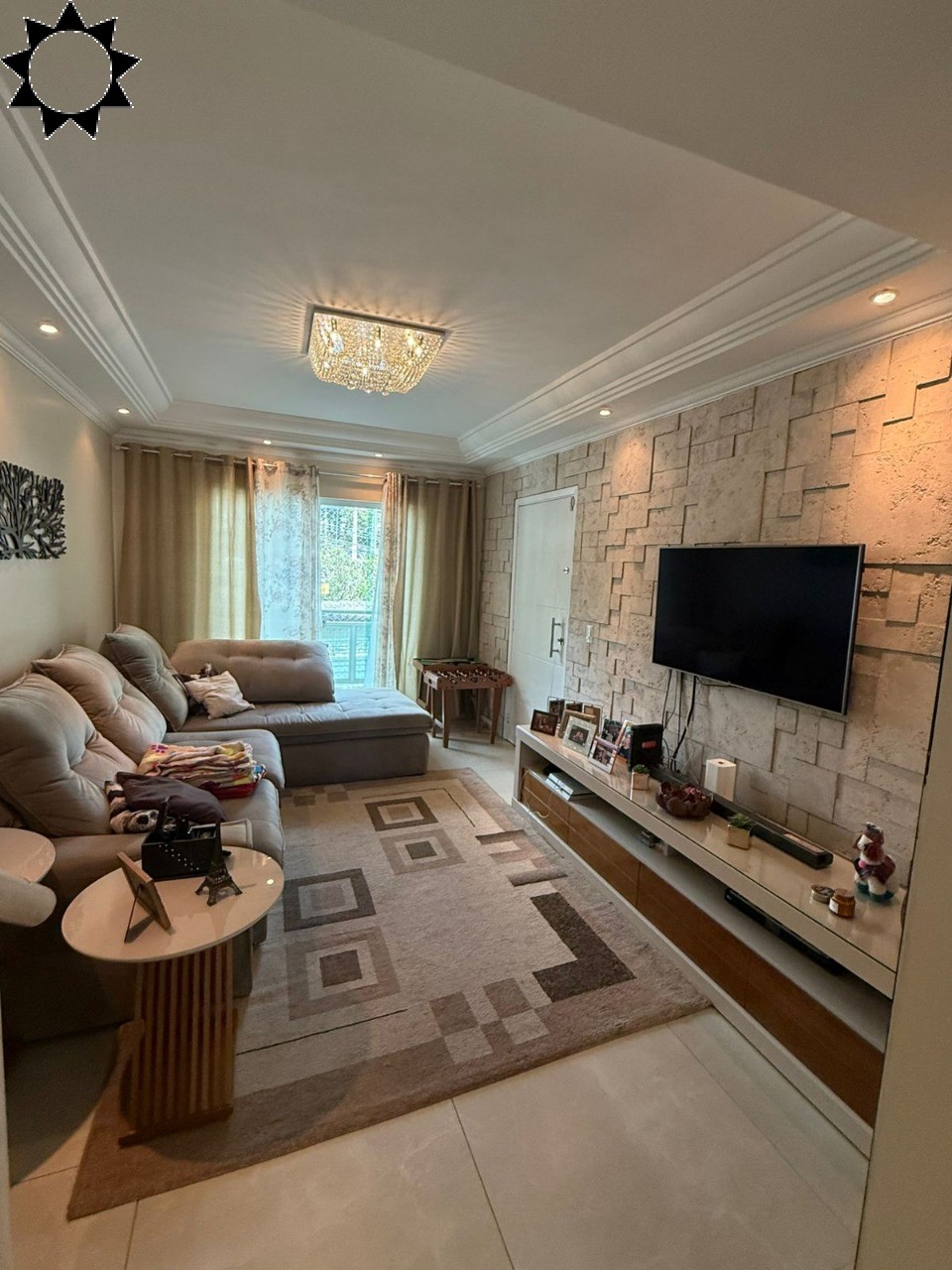 Casa, 3 quartos, 217 m² - Foto 1
