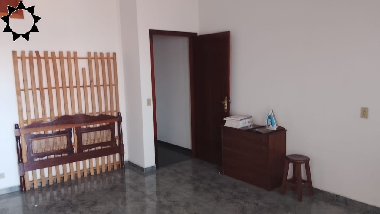 Casa, 3 quartos, 183 m² - Foto 1