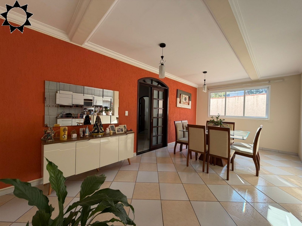 Casa, 3 quartos, 223 m² - Foto 2