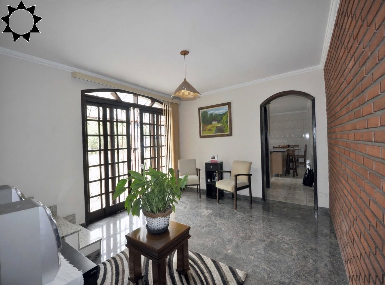 Casa, 3 quartos, 290 m² - Foto 2