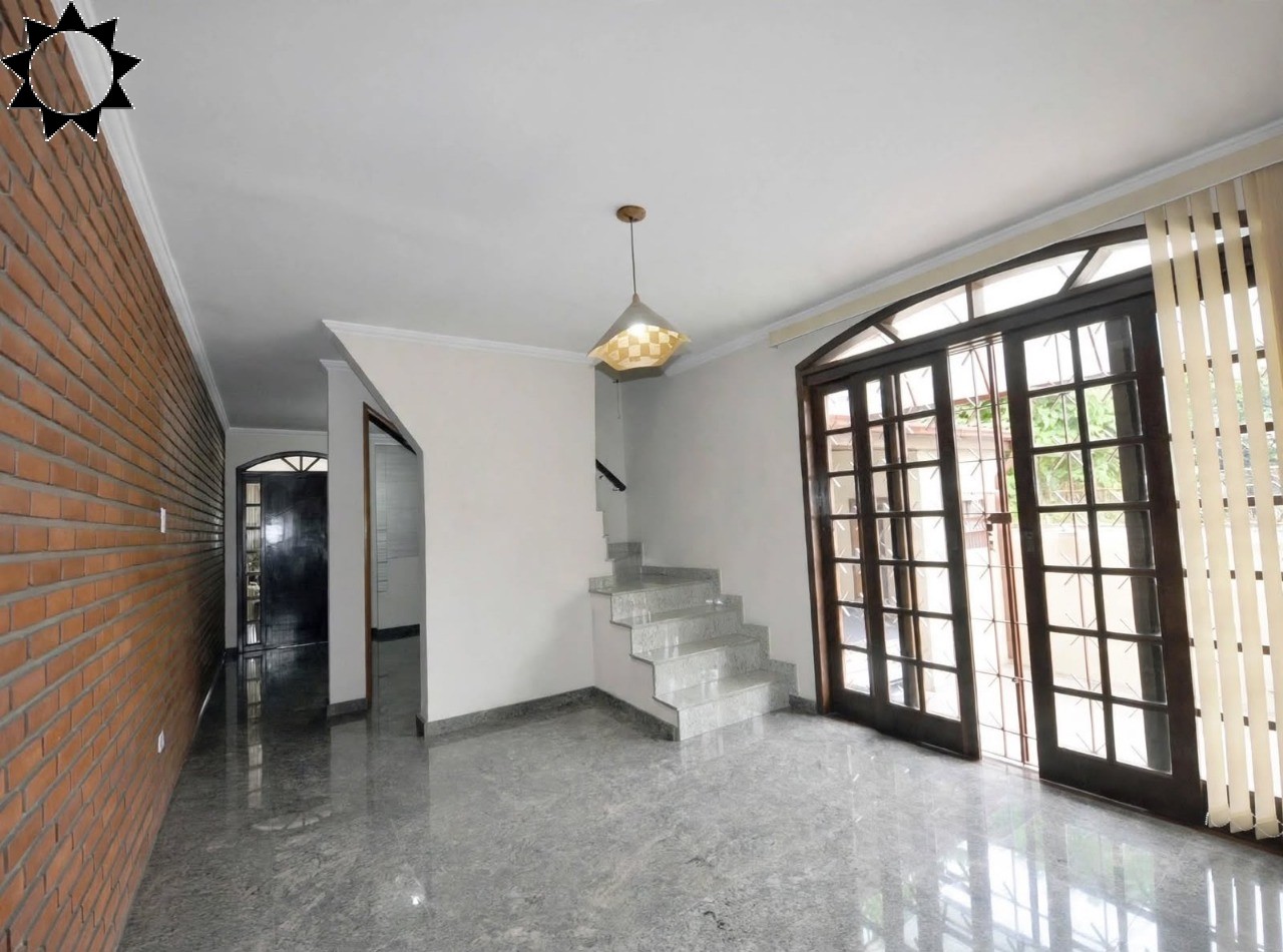 Casa, 3 quartos, 290 m² - Foto 1