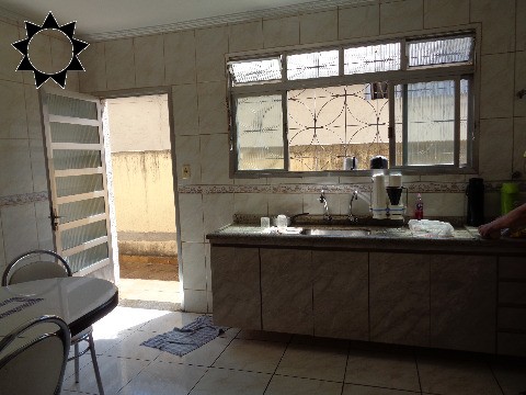 Casa, 2 quartos, 240 m² - Foto 11