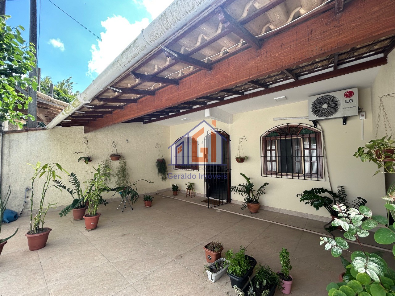 Casa, 2 quartos, 80 m² - Foto 1