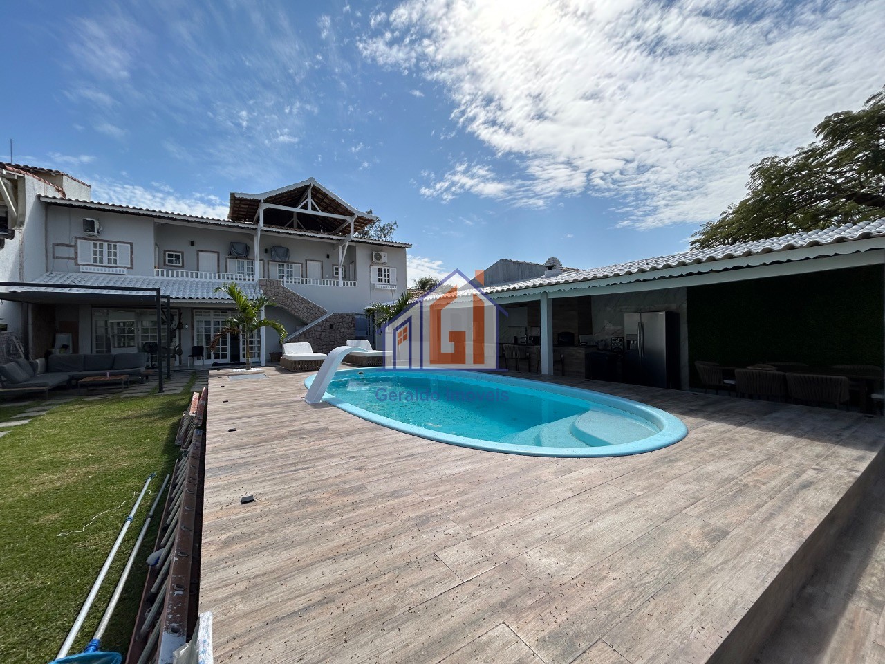 Casa, 5 quartos, 300 m² - Foto 2