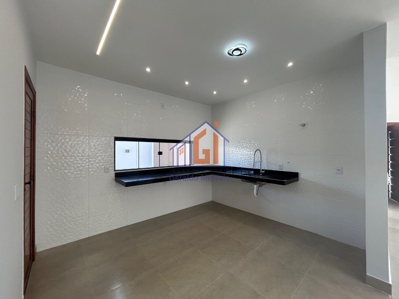Casa, 2 quartos, 380 m² - Foto 9