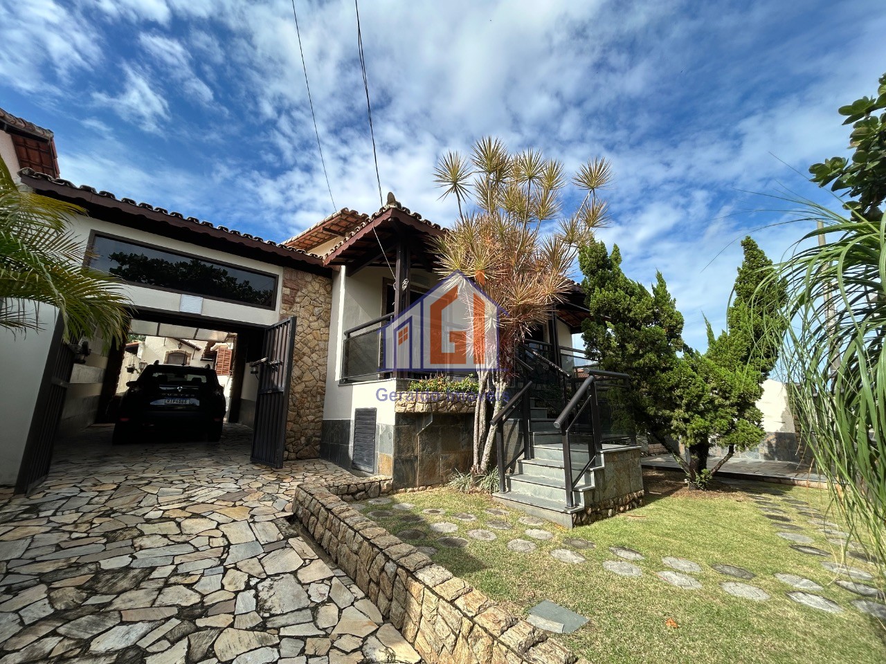 Casa, 3 quartos, 200 m² - Foto 1