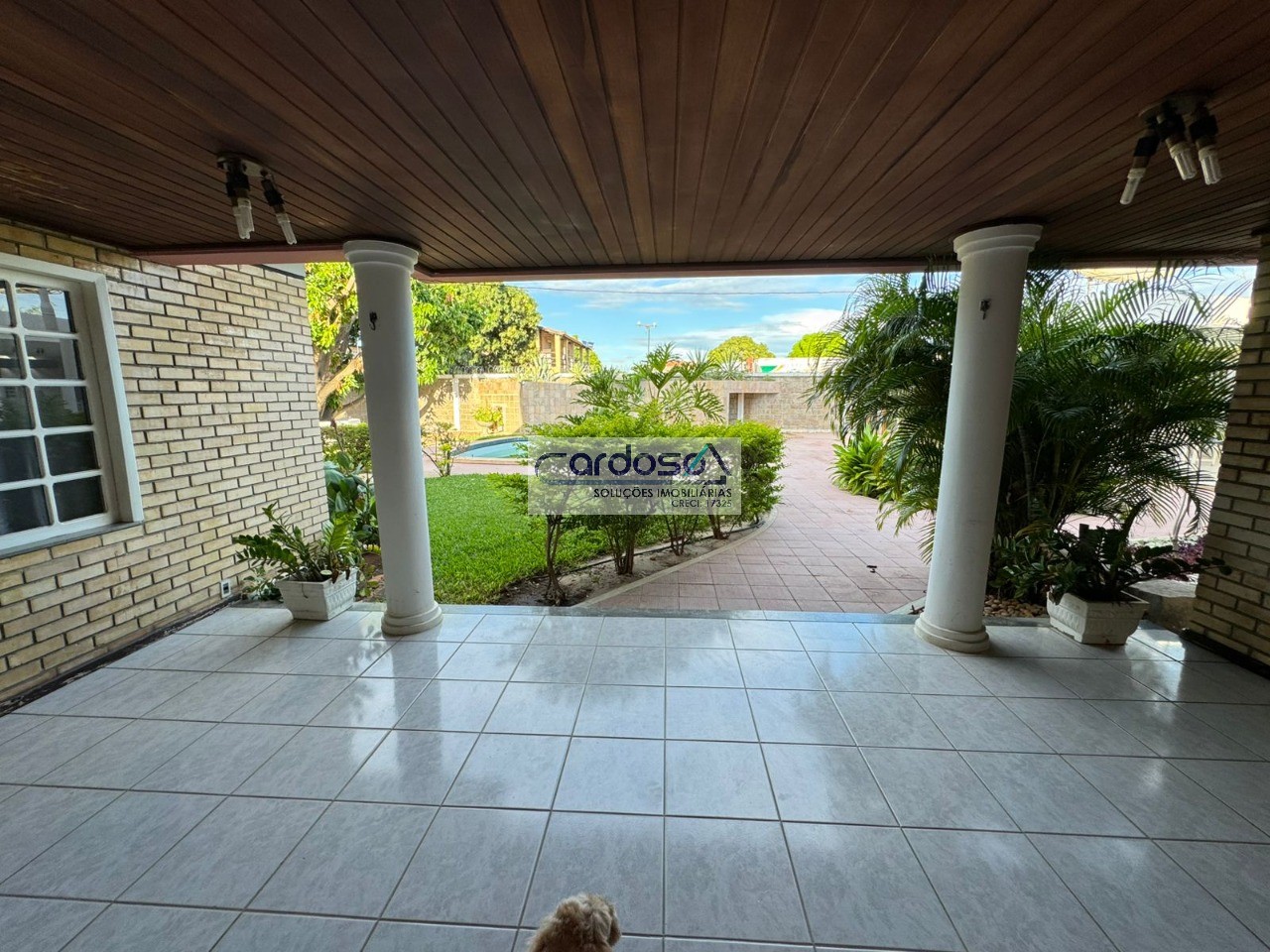 Casa para alugar com 4 quartos, 1600m² - Foto 29