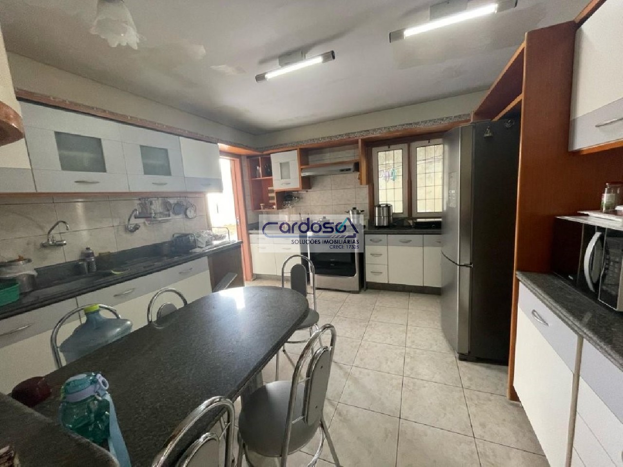 Casa à venda com 7 quartos, 320m² - Foto 7
