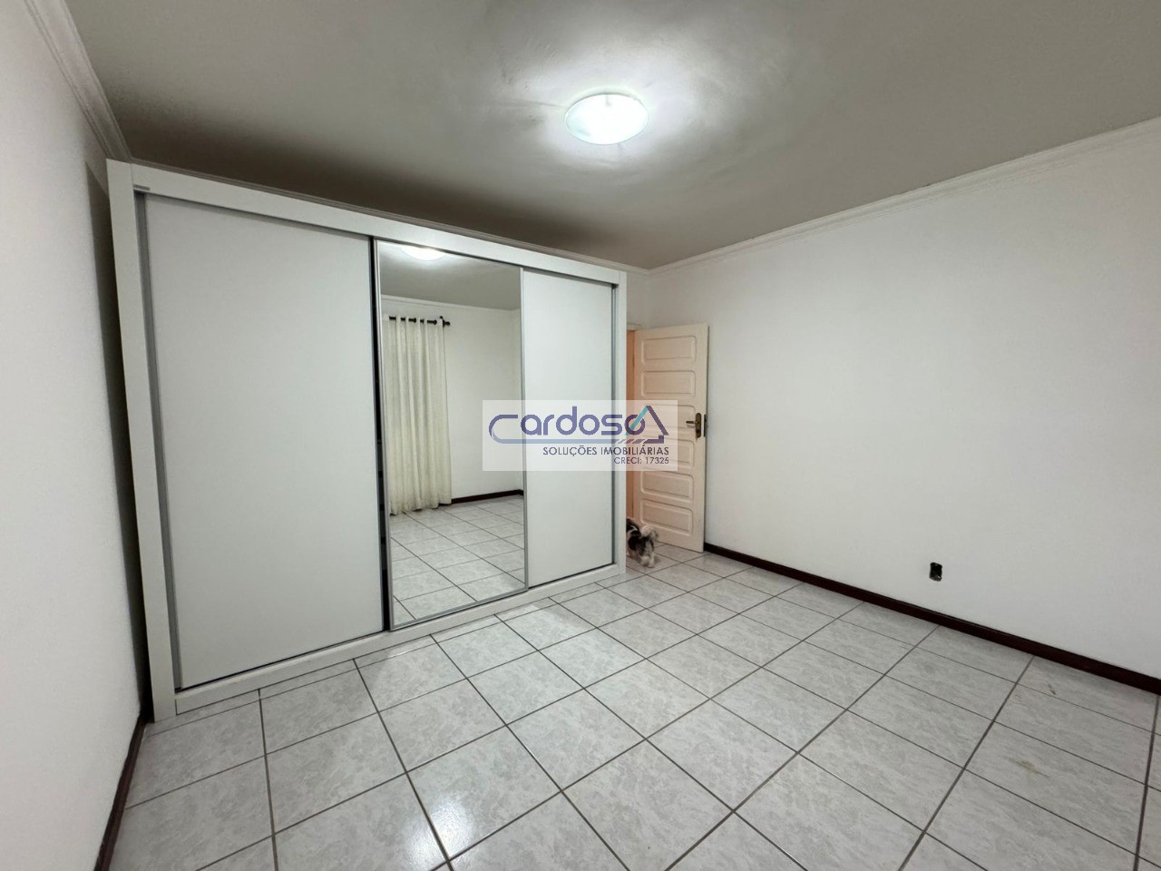 Casa para alugar com 4 quartos, 1600m² - Foto 40