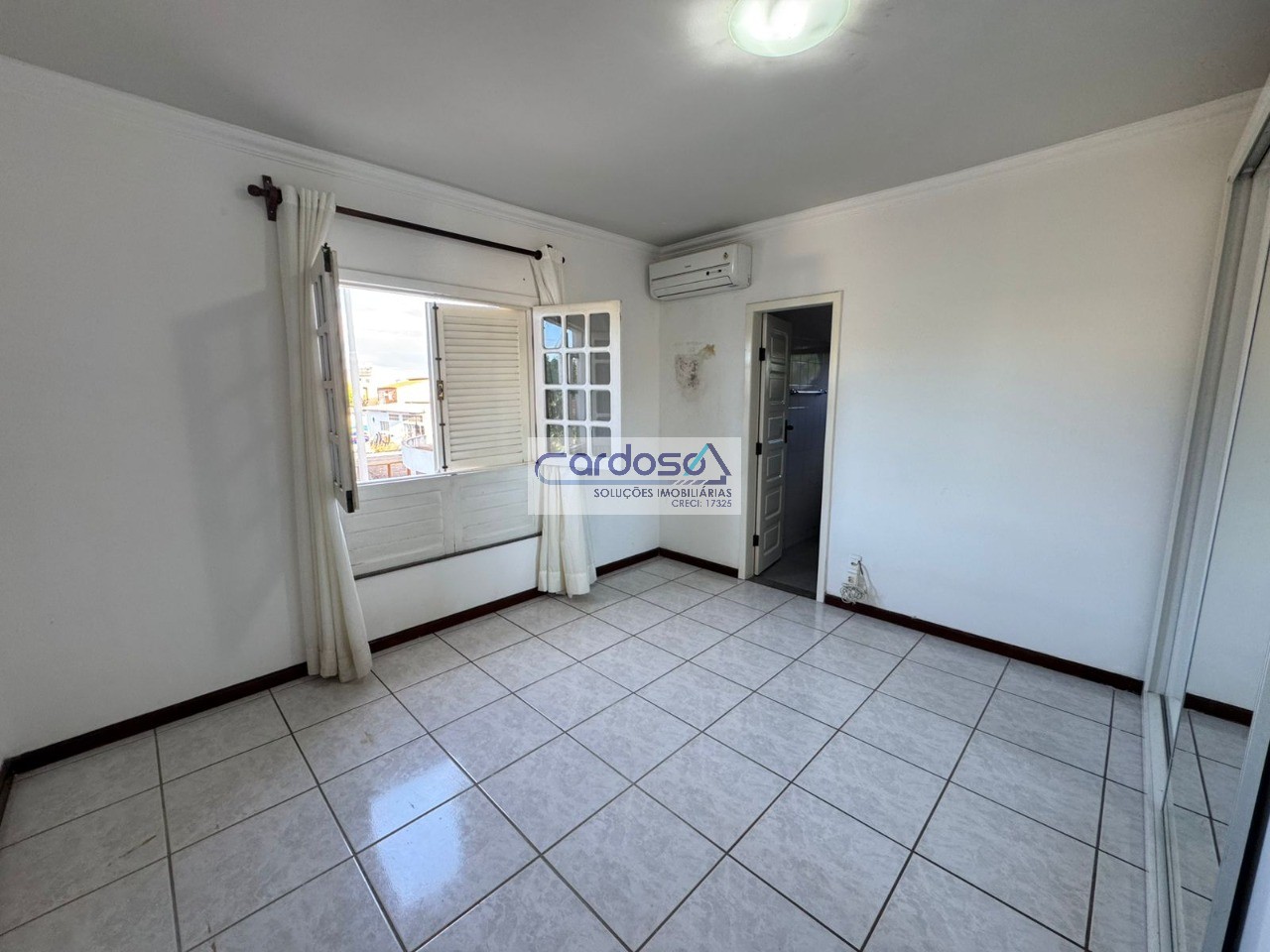 Casa para alugar com 4 quartos, 1600m² - Foto 41