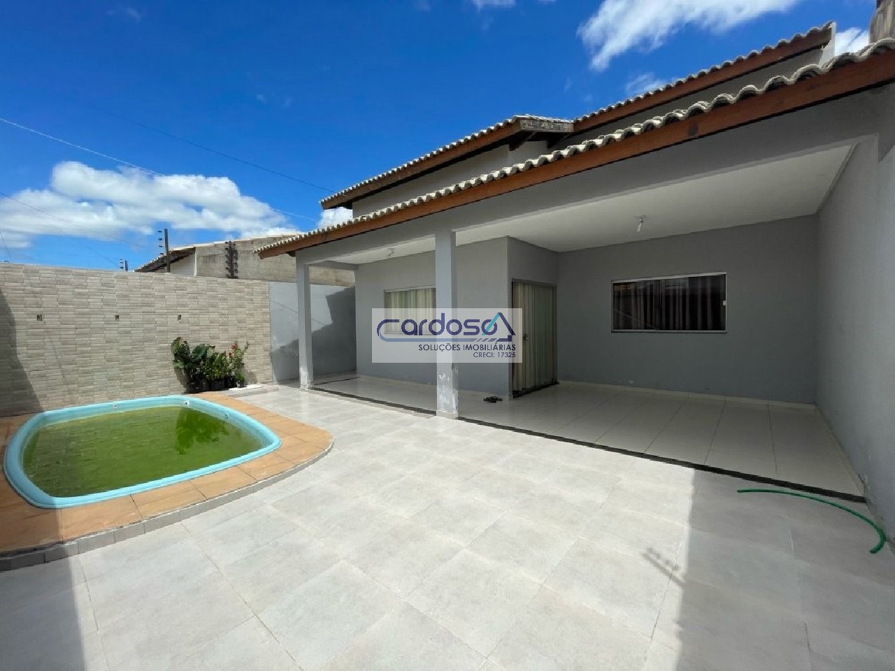 Casa, 4 quartos, 122 m² - Foto 1