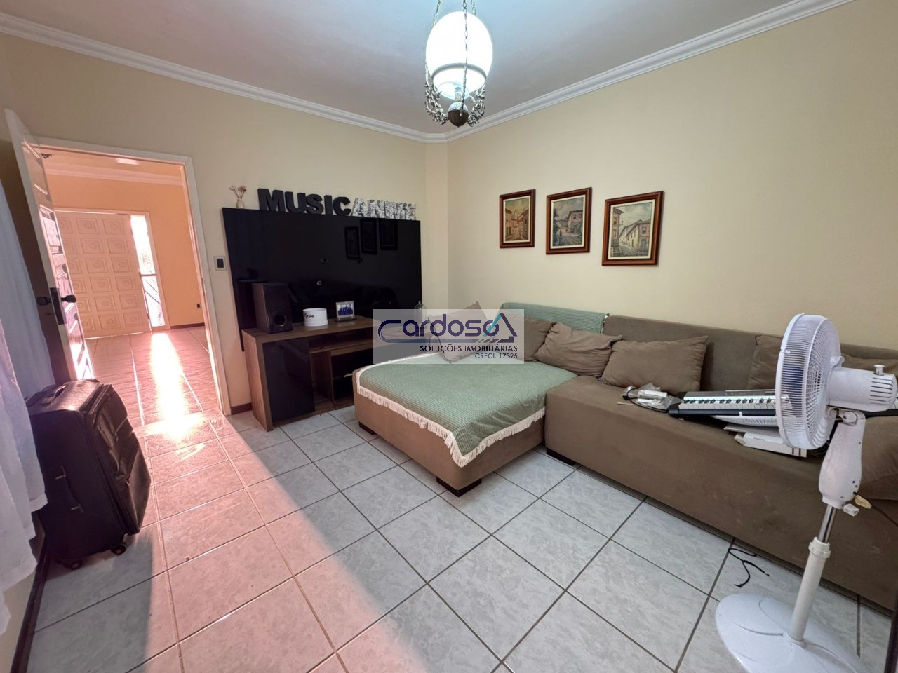 Casa para alugar com 4 quartos, 1600m² - Foto 27