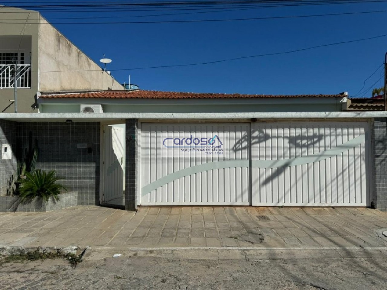 Casa à venda com 4 quartos - Foto 1