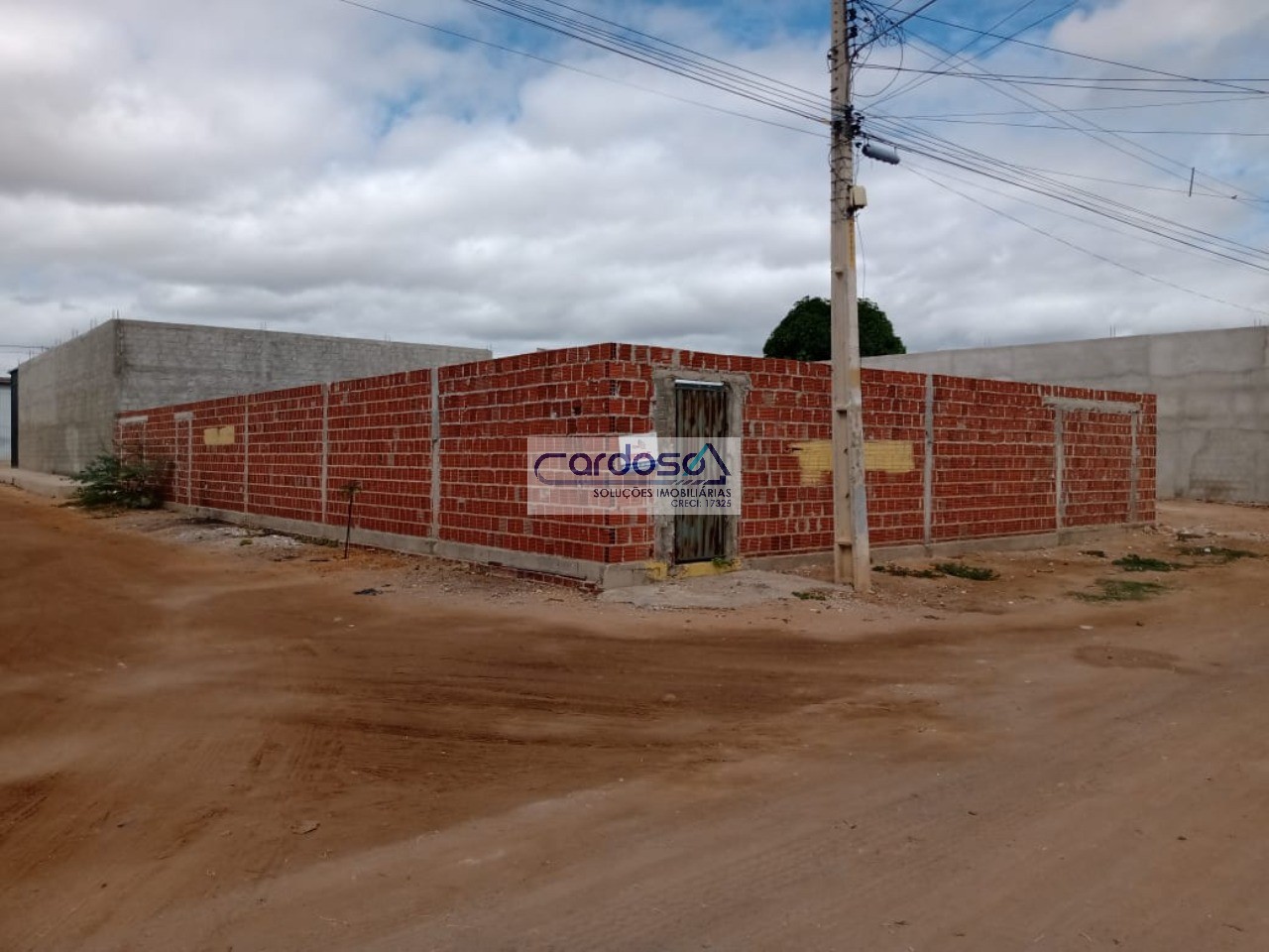 Terreno à venda, 337m² - Foto 2