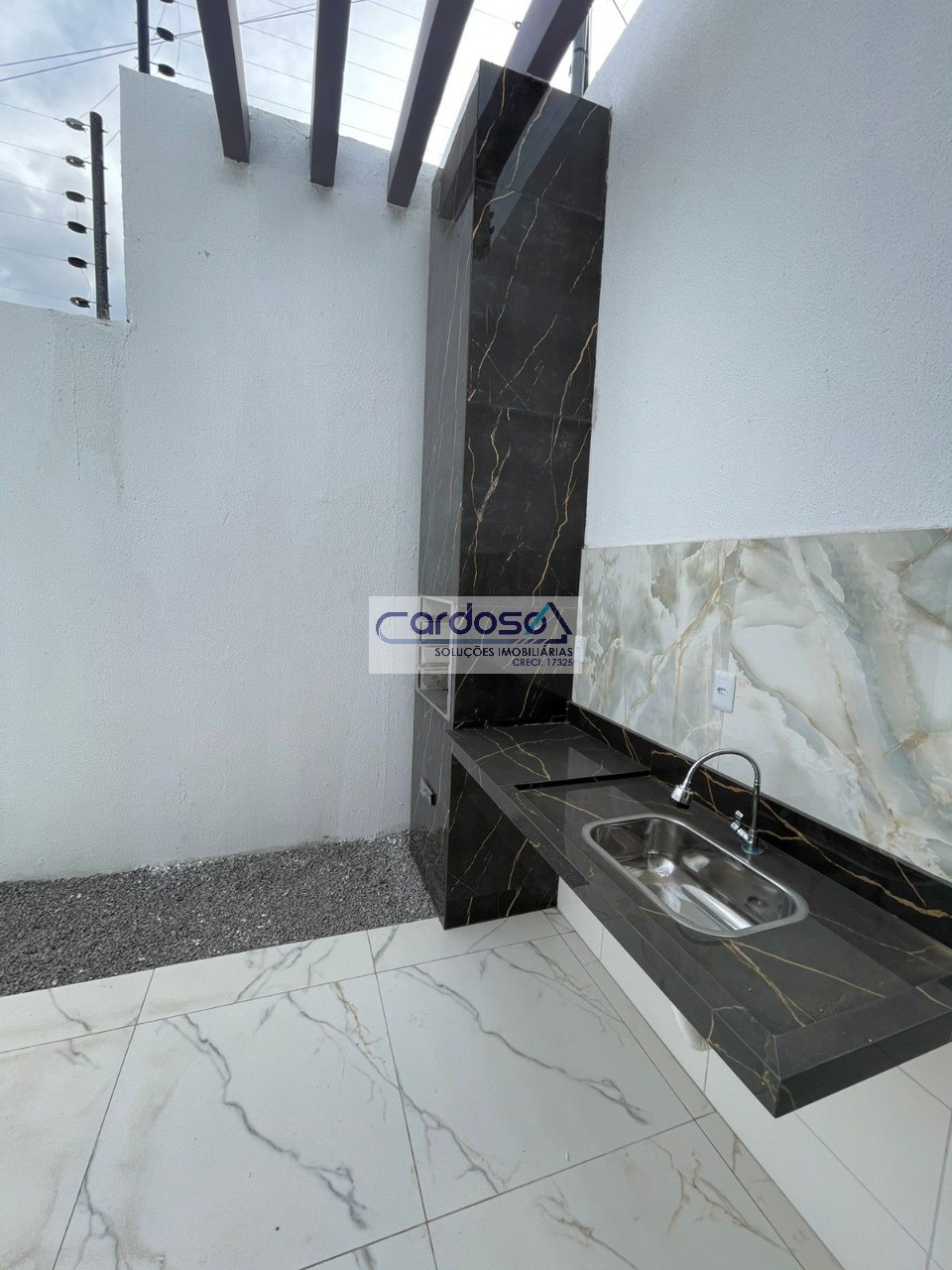 Casa à venda com 3 quartos - Foto 2