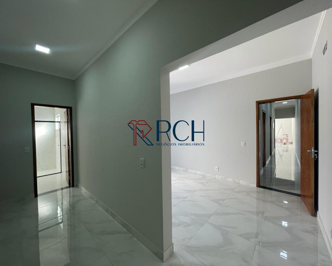 Casa com 3 dormitórios à venda com Piscina - Condomínio Le France - Sorocaba-SP