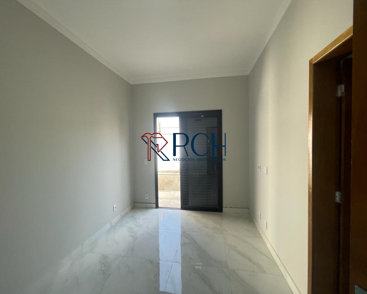Casa com 3 dormitórios à venda com Piscina - Condomínio Le France - Sorocaba-SP