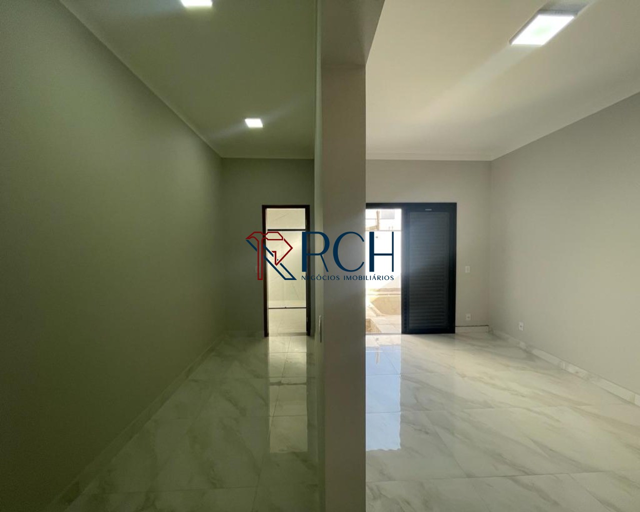 Casa com 3 dormitórios à venda com Piscina - Condomínio Le France - Sorocaba-SP
