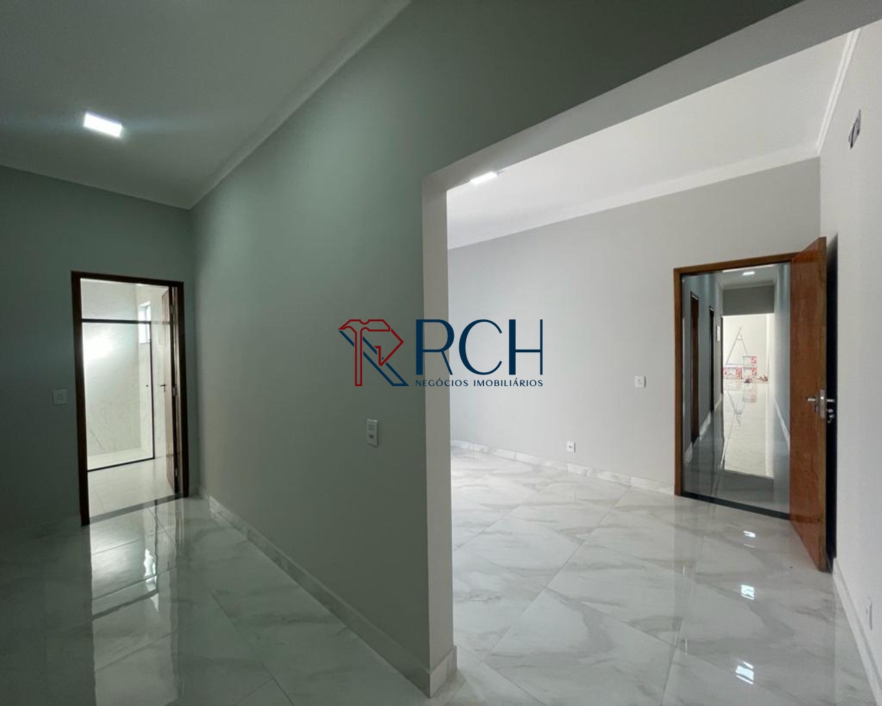 Casa com 3 dormitórios à venda com Piscina - Condomínio Le France - Sorocaba-SP