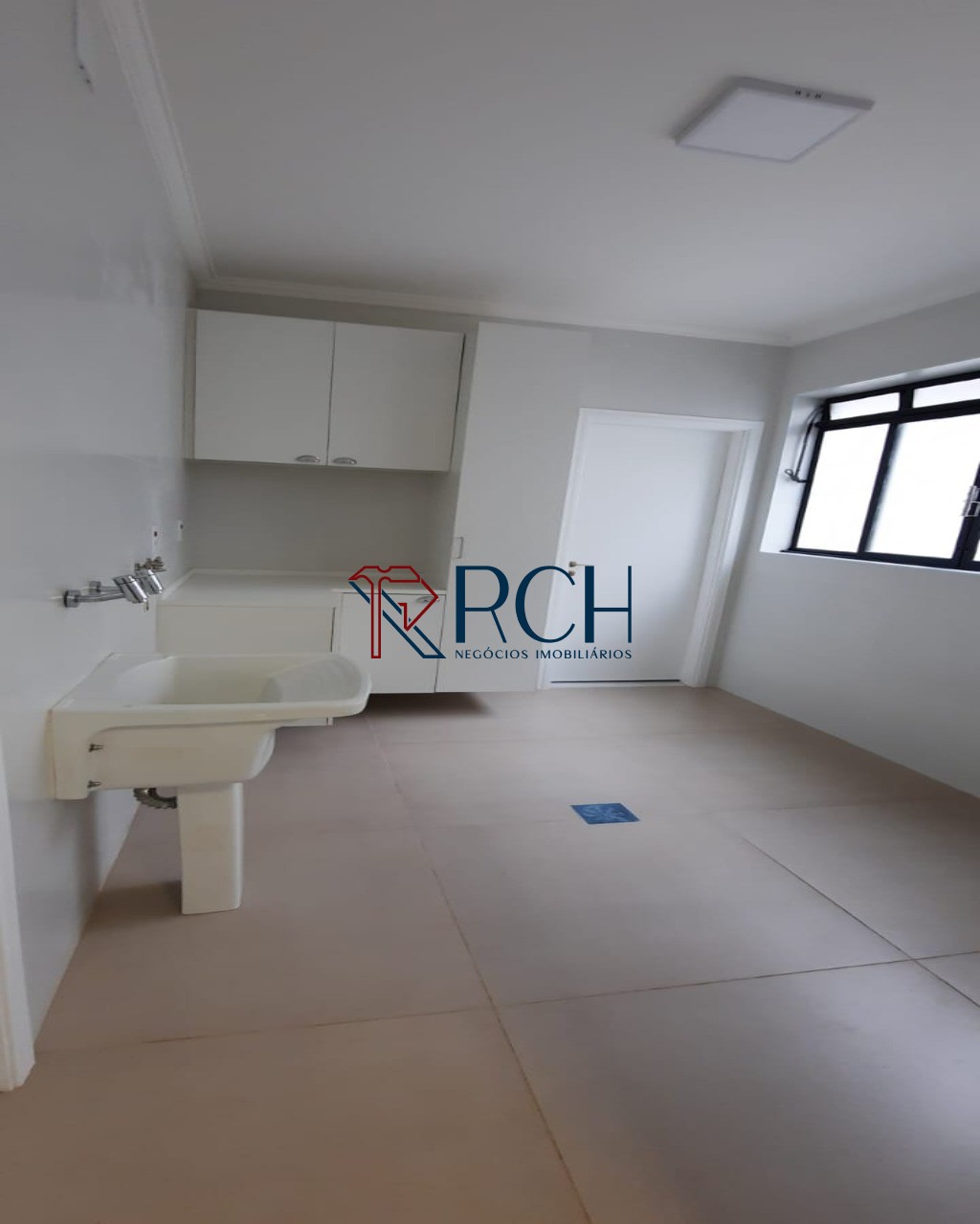 Casa de Condomínio com 4 Quartos à venda - Condomínio Residencial Village D Avignon