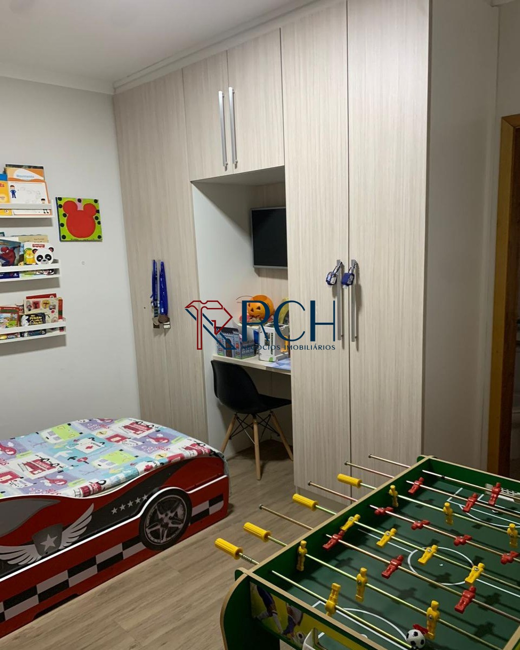Casa de condomínio com 3 quartos e 4 banheiros à venda, 180 