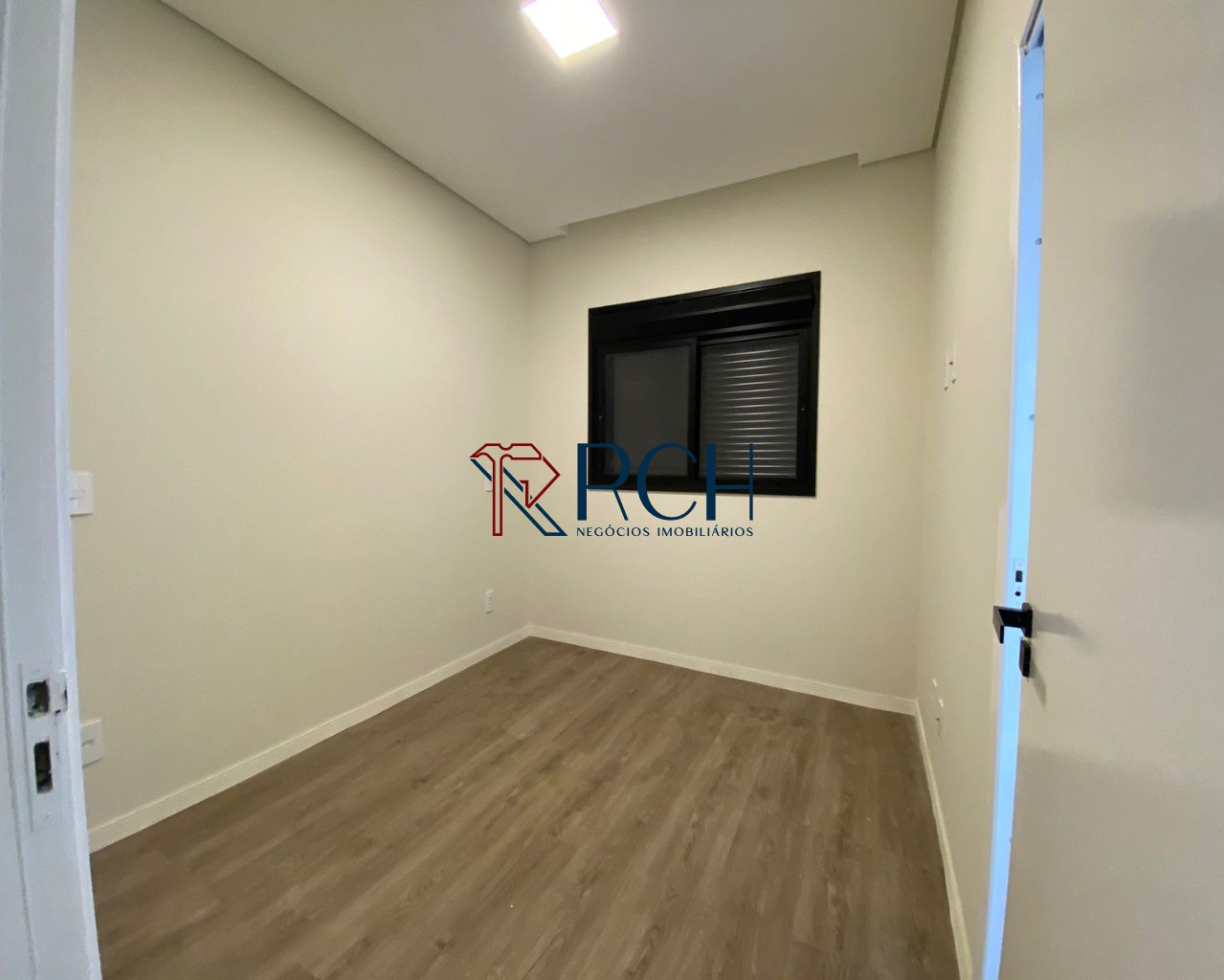 Casas à venda em jardim residencial villagio ipanema i, soro