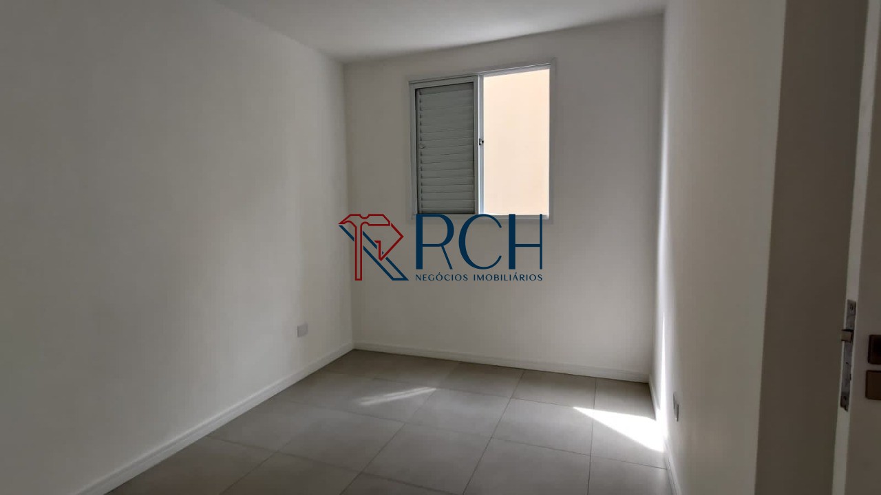Apartamento com 2 Quartos e 1 banheiro à Venda, 52 m² por R$ 225.000