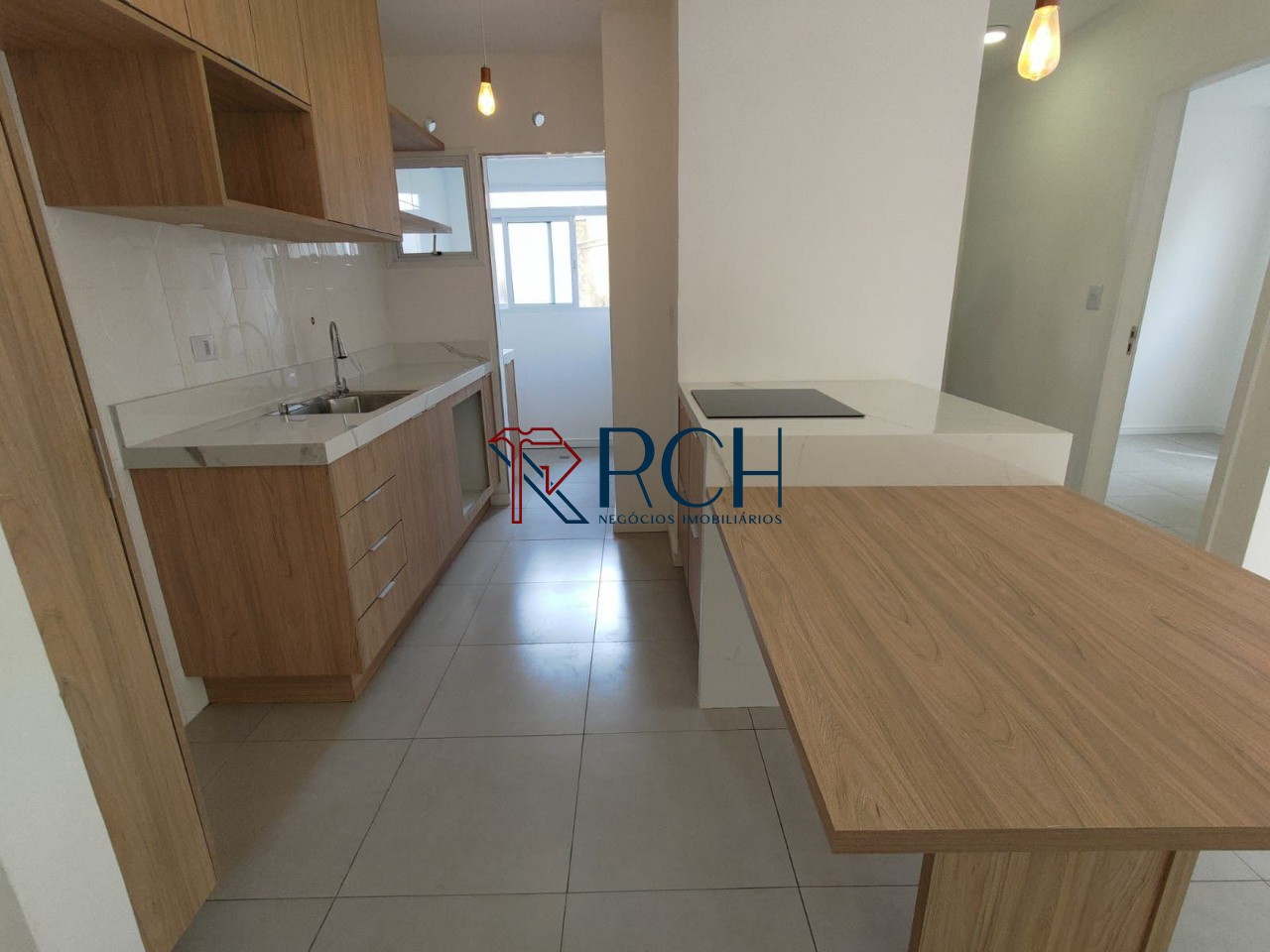 Apartamento com 2 Quartos e 1 banheiro à Venda, 52 m² por R$ 225.000
