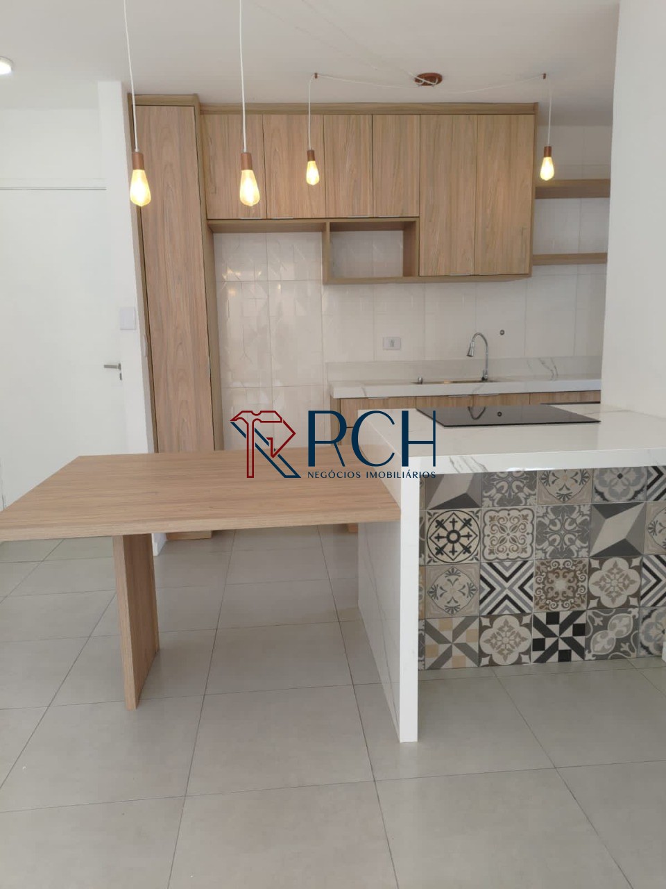 Apartamento com 2 Quartos e 1 banheiro à Venda, 52 m² por R$ 225.000