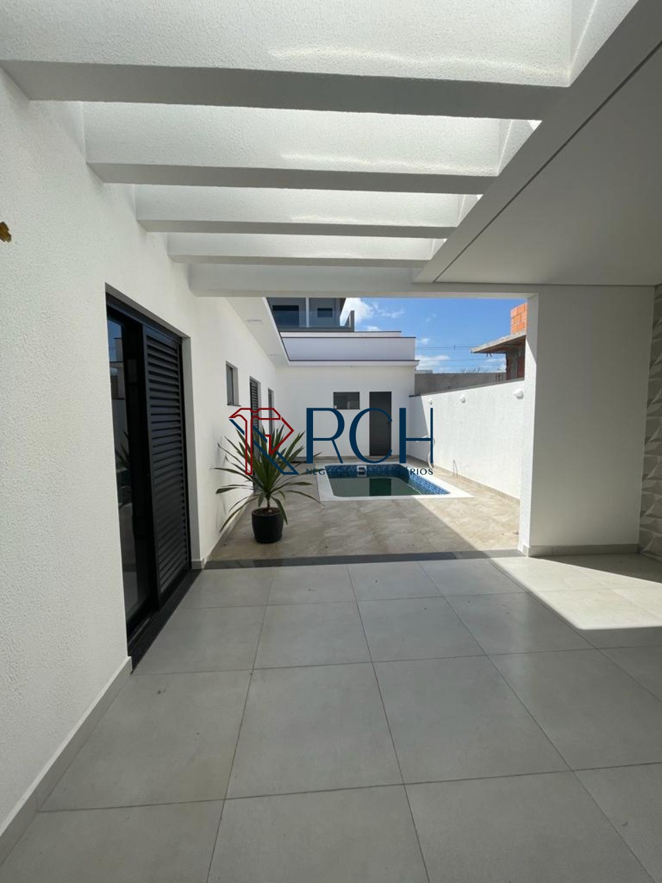 Casa com 3 dormitórios à venda com Piscina - Condomínio Le France - Sorocaba-SP