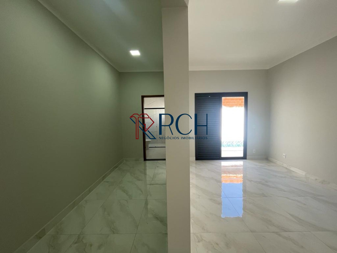Casa com 3 dormitórios à venda com Piscina - Condomínio Le France - Sorocaba-SP
