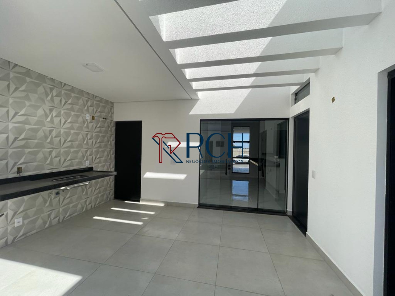 Casa com 3 dormitórios à venda com Piscina - Condomínio Le France - Sorocaba-SP