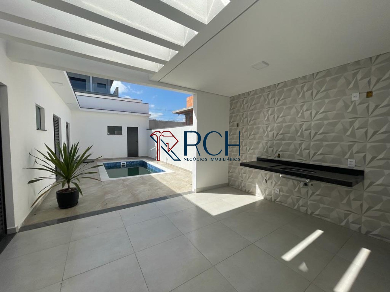 Casa com 3 dormitórios à venda com Piscina - Condomínio Le France - Sorocaba-SP