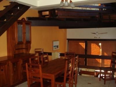 Casa na praia da vigia em garopaba-sc