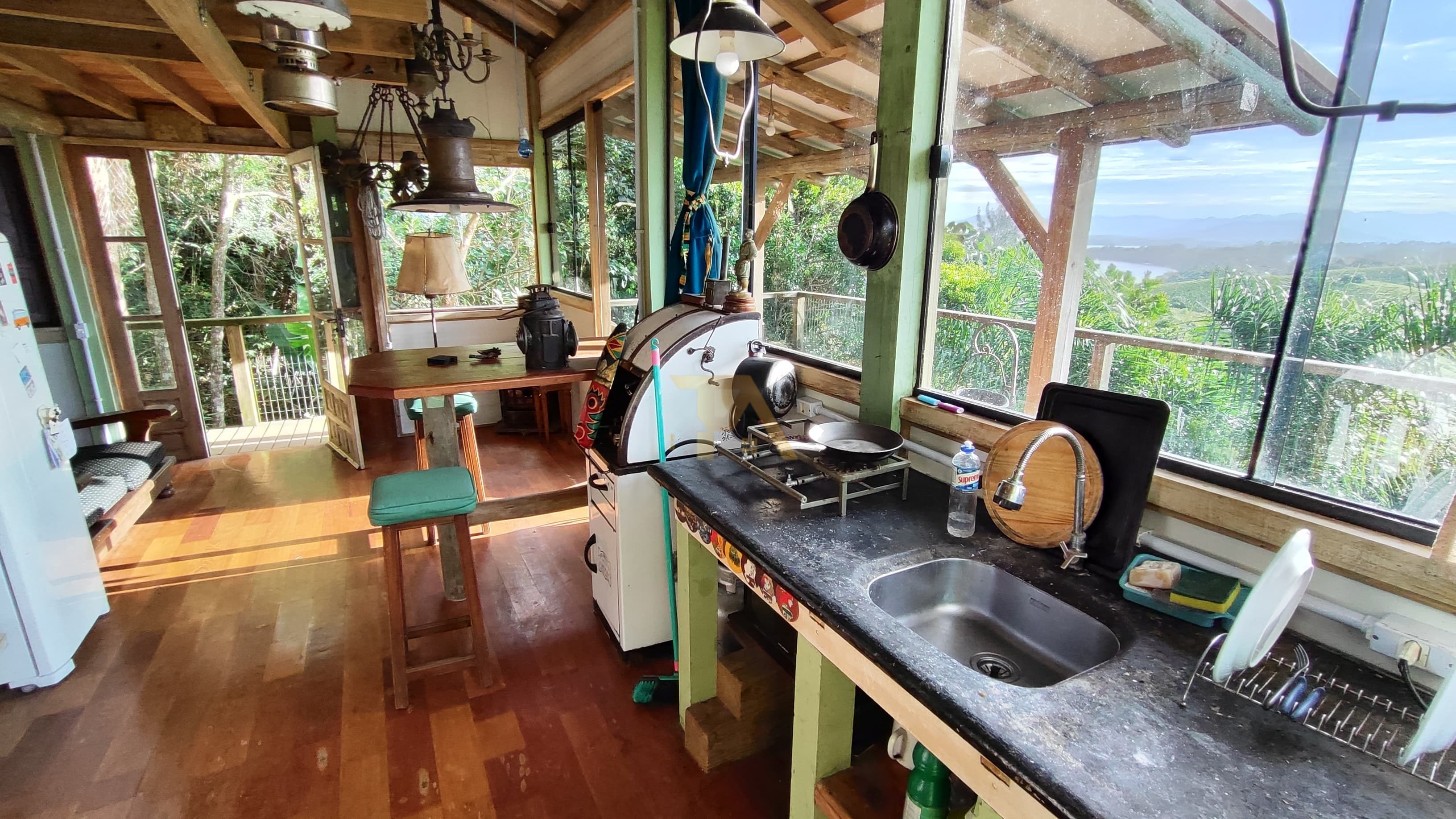 Casa em meio a Natureza no Caminho do Rei Praia do Rosa, Imbituba - SC