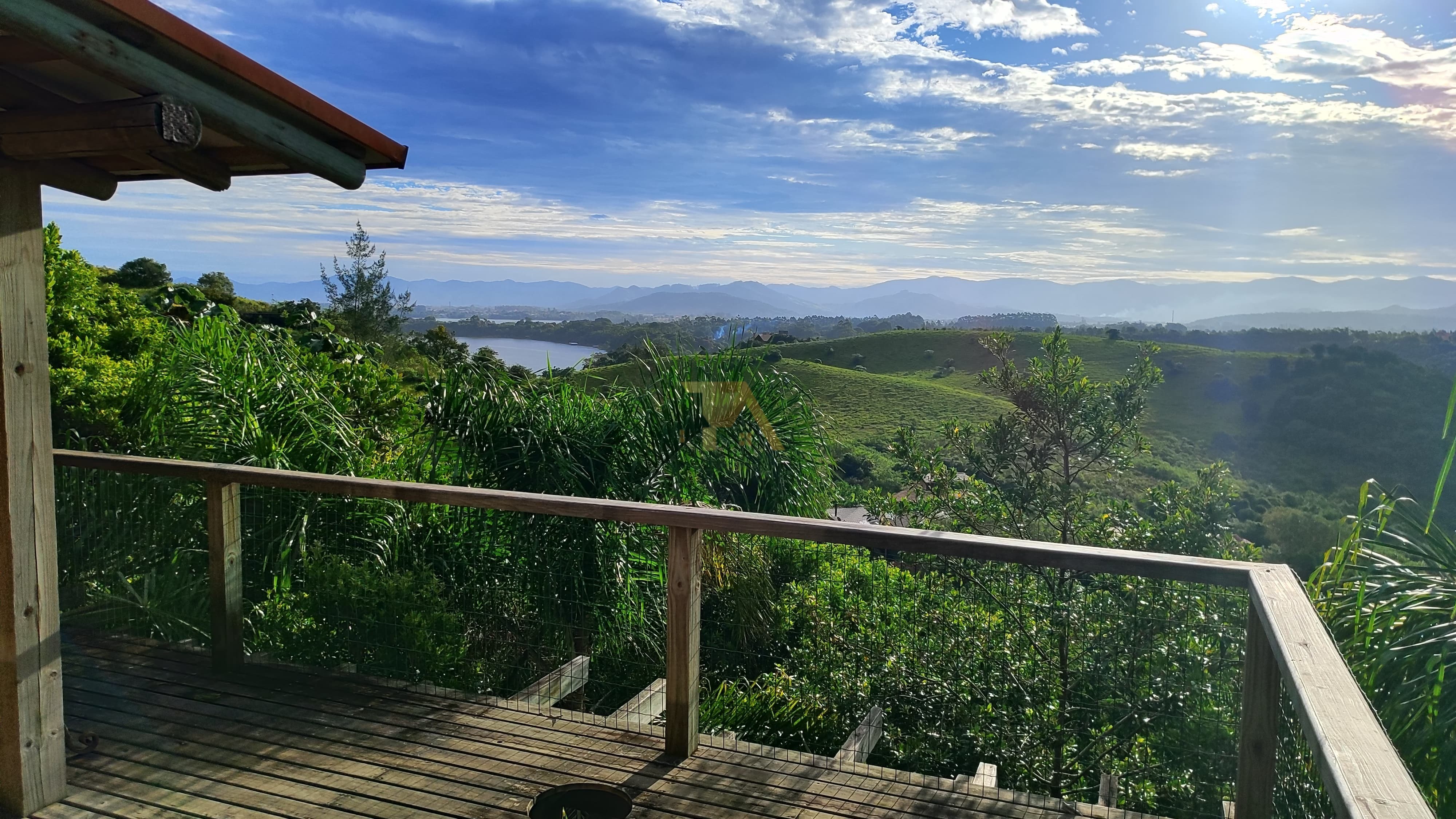 Casa em meio a Natureza no Caminho do Rei Praia do Rosa, Imbituba - SC