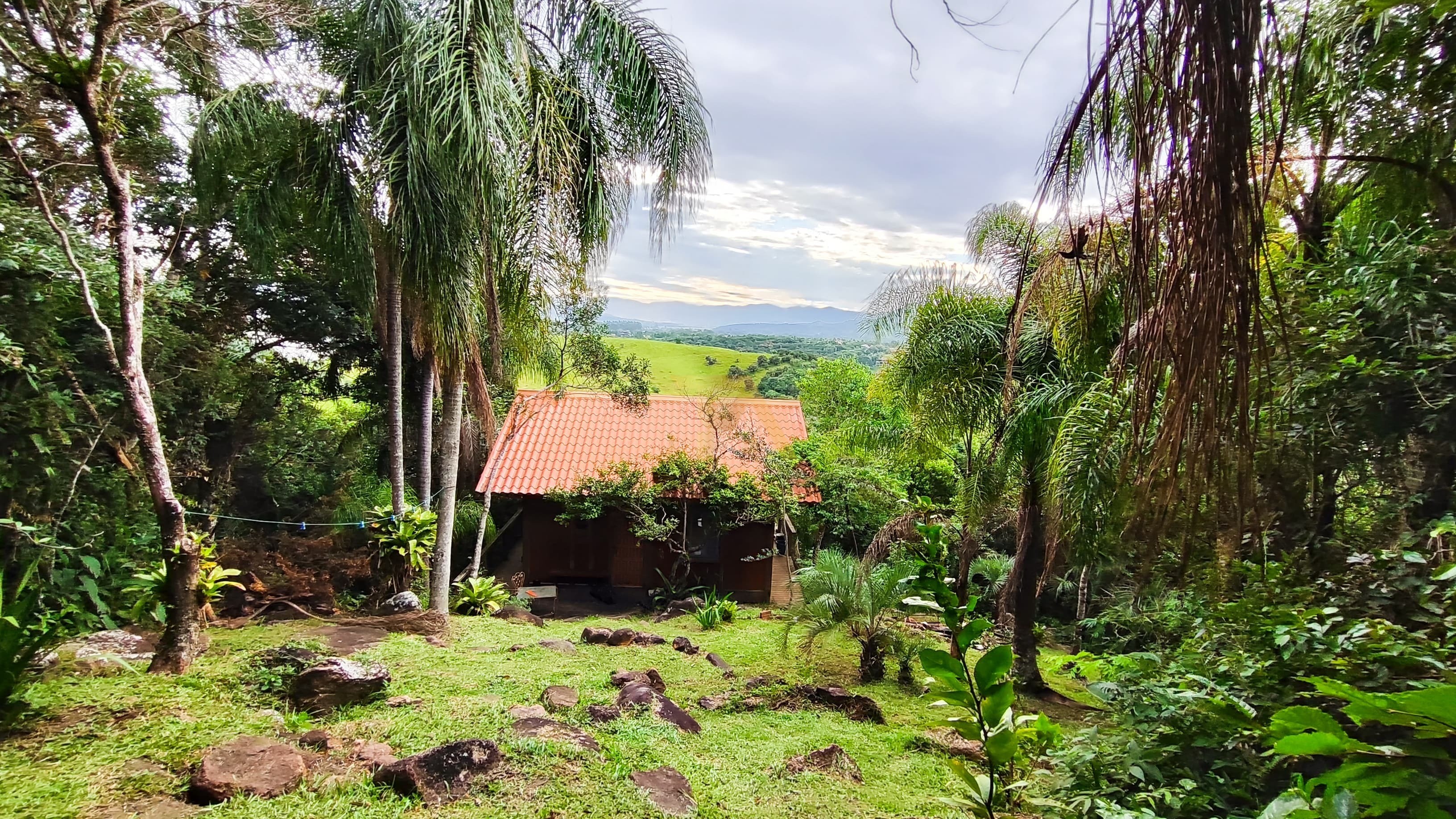 Casa em meio a Natureza no Caminho do Rei Praia do Rosa, Imbituba - SC