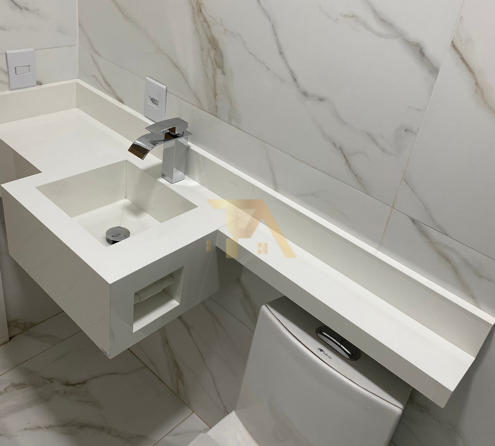 Casa de Alvenaria a venda com 2 quartos (1 suíte) Residencial Araçatuba, Imbituba - SC!