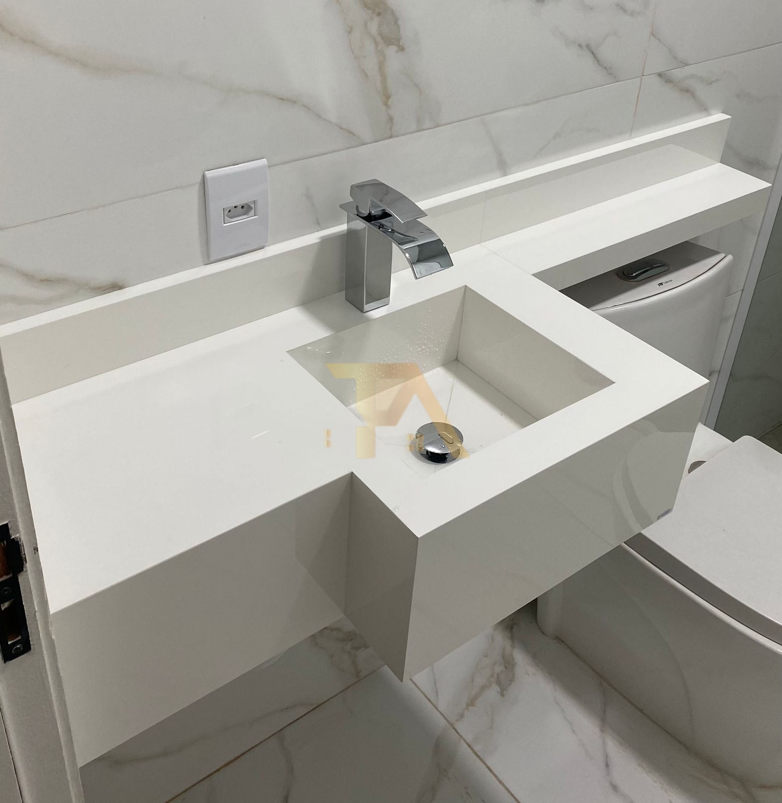 Casa de Alvenaria a venda com 2 quartos (1 suíte) Residencial Araçatuba, Imbituba - SC!